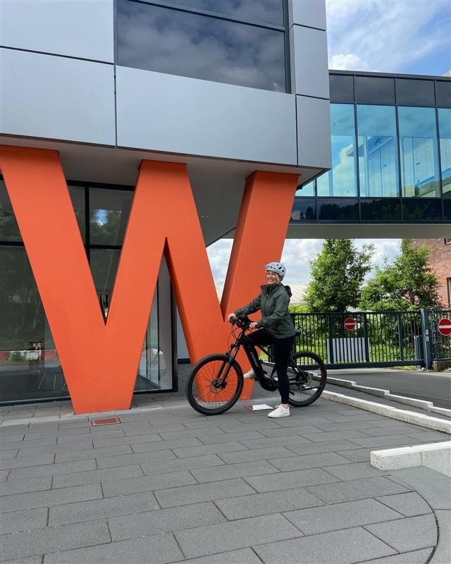 Mit dem Rad zur Arbeit! Weber nimmt an der AOK Aktion teil