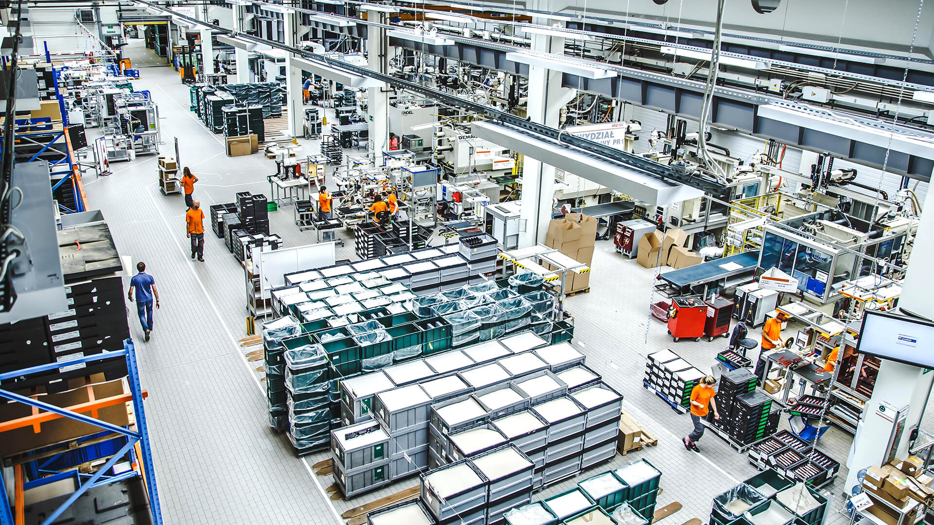 Fertigung Halle Fertigung Halle